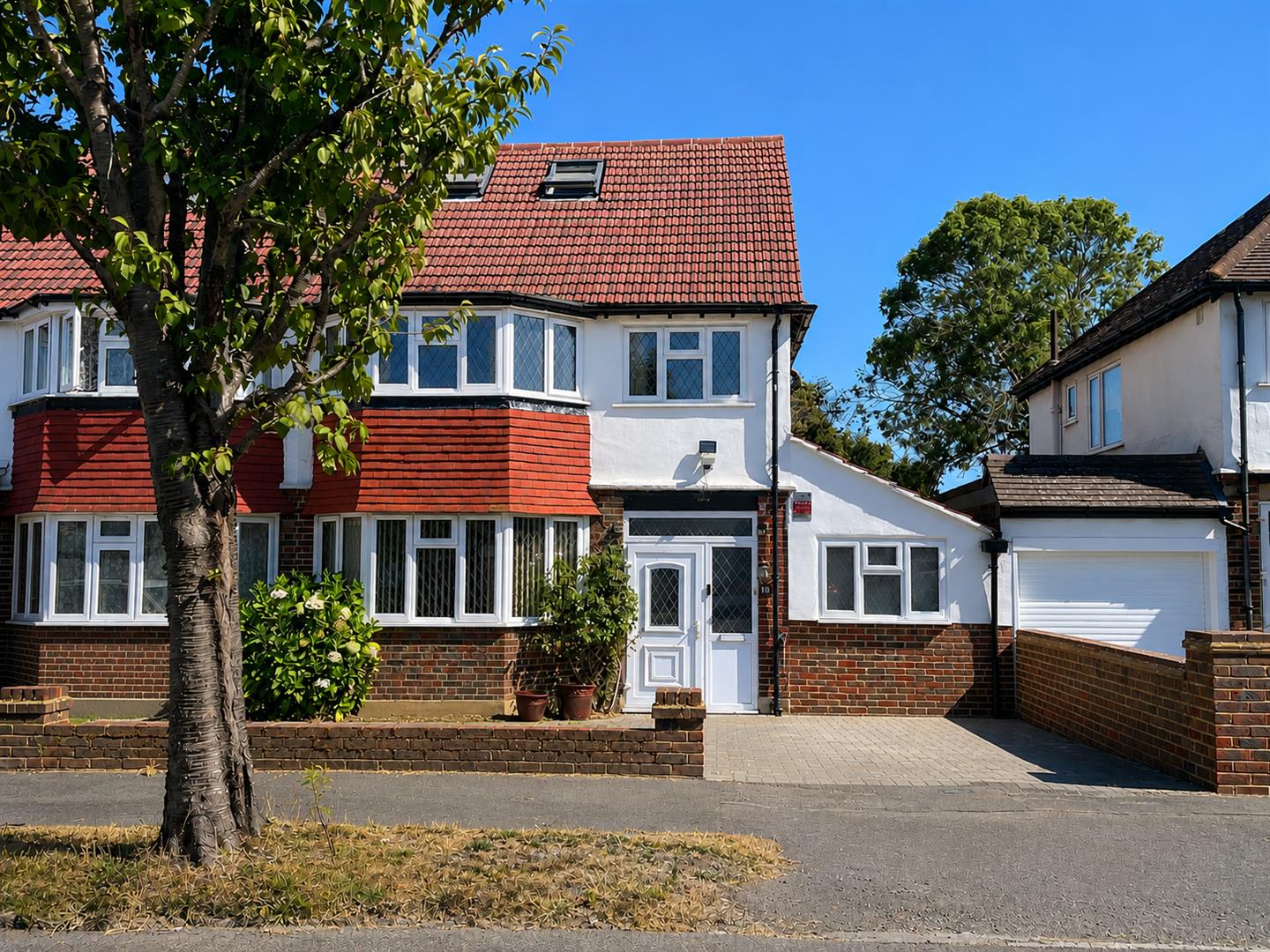 Mead Crescent, Sutton
